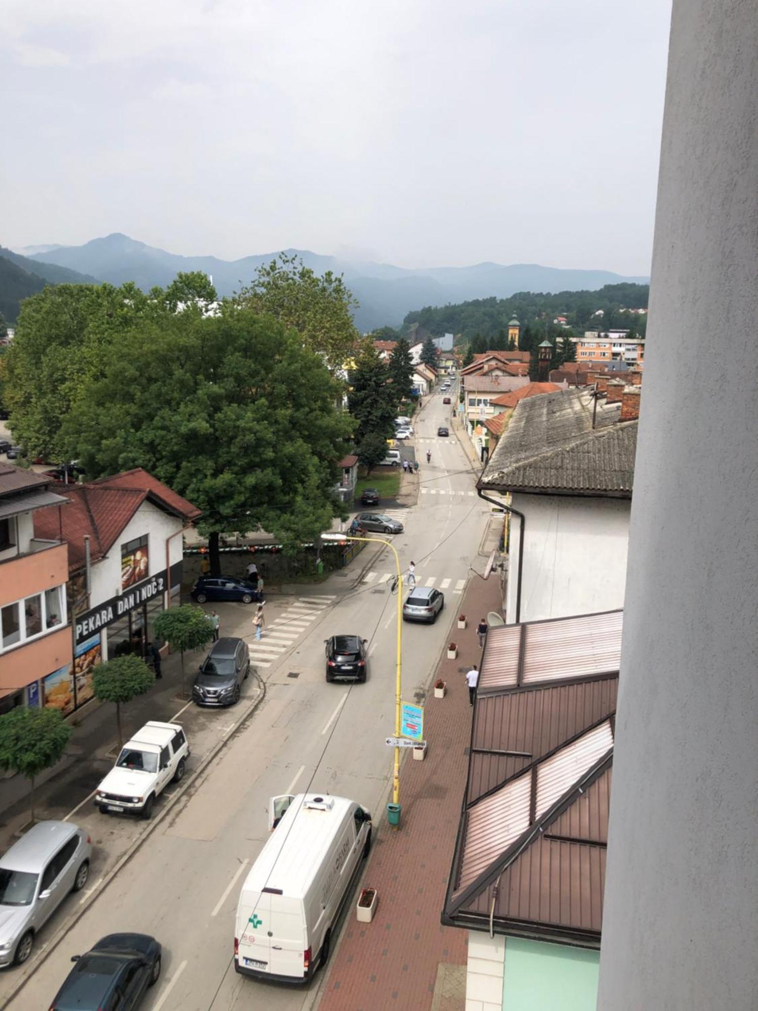 Mg Apartment Zepce Bagian luar foto